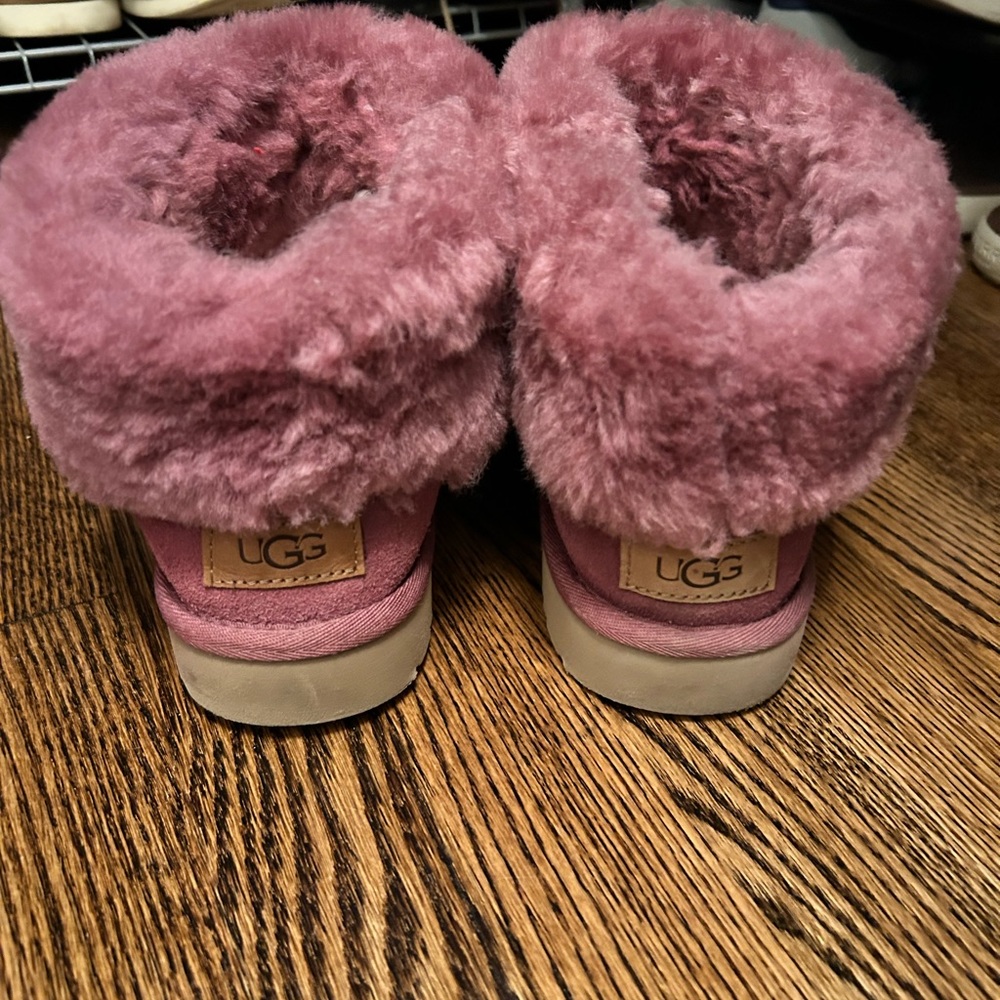 Ugg Women’s Fur Trim Boots Size8
